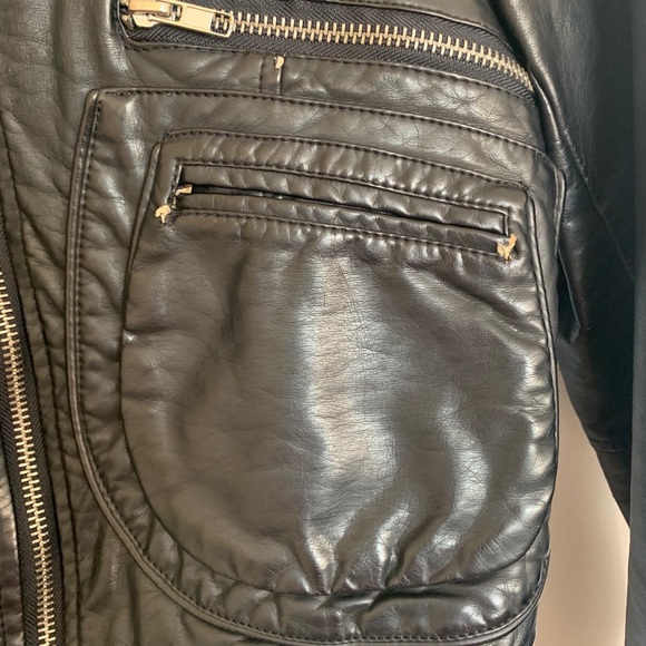 Faux leather costume jacket - Picture 3 of 5